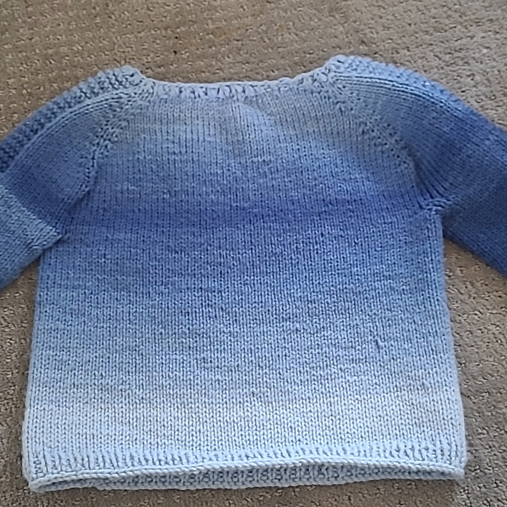 Childrens Raglan sweater